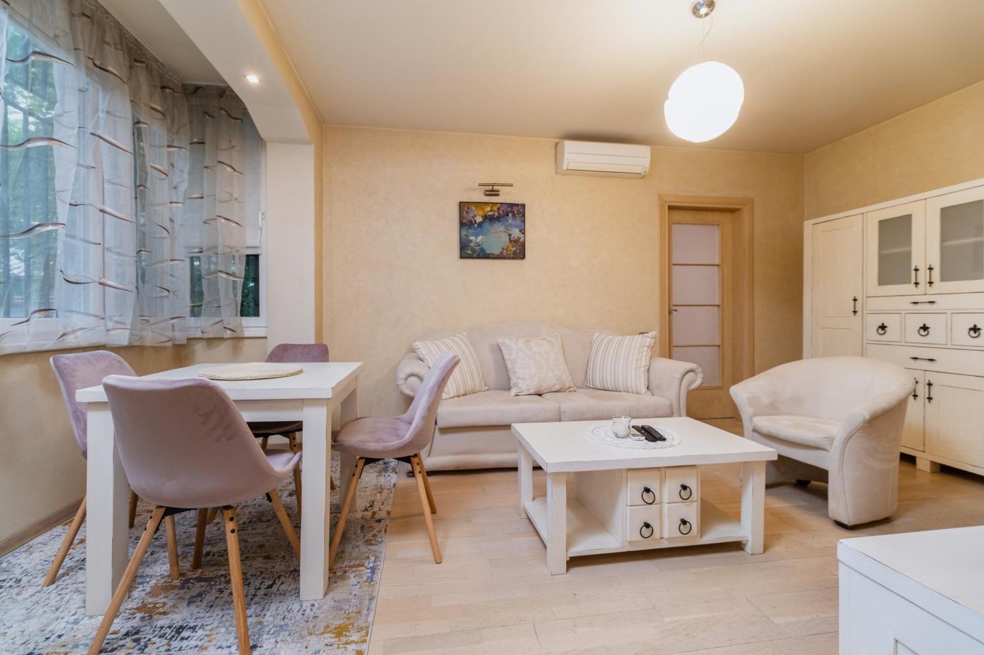 Elegant 1-Bedroom Apartment Plowdiw Exterior foto